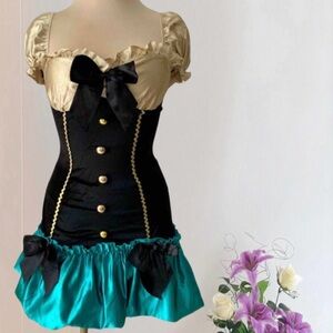 Woman’s Halloween Costume